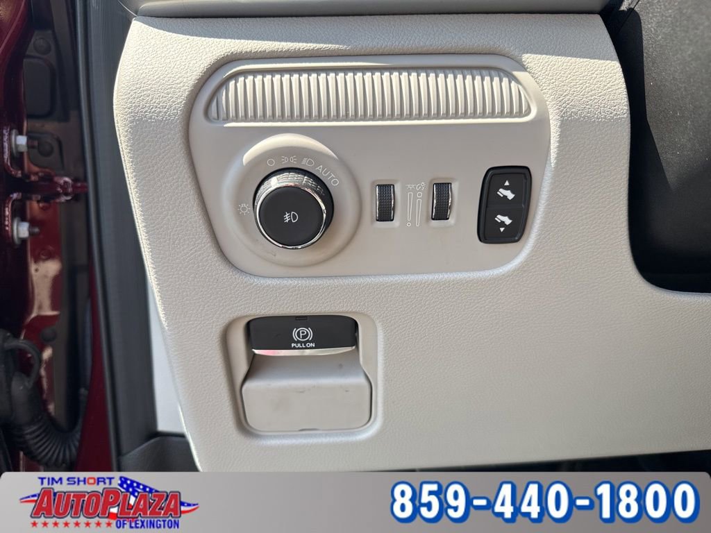 Used 2023 Jeep Wagoneer Series III w/ Convenience Group I image 15