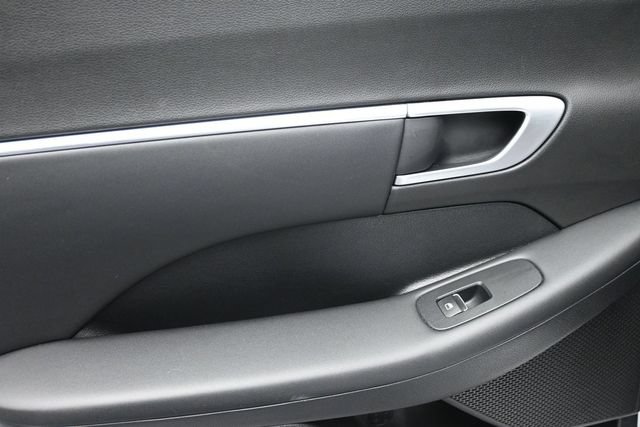 Used 2025 Hyundai Sonata SEL FWD image 13