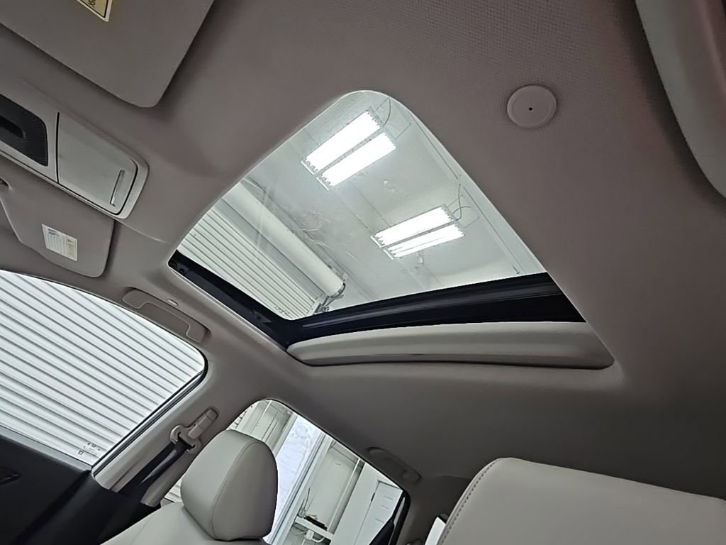 Used 2024 Honda CR-V EX-L image 28