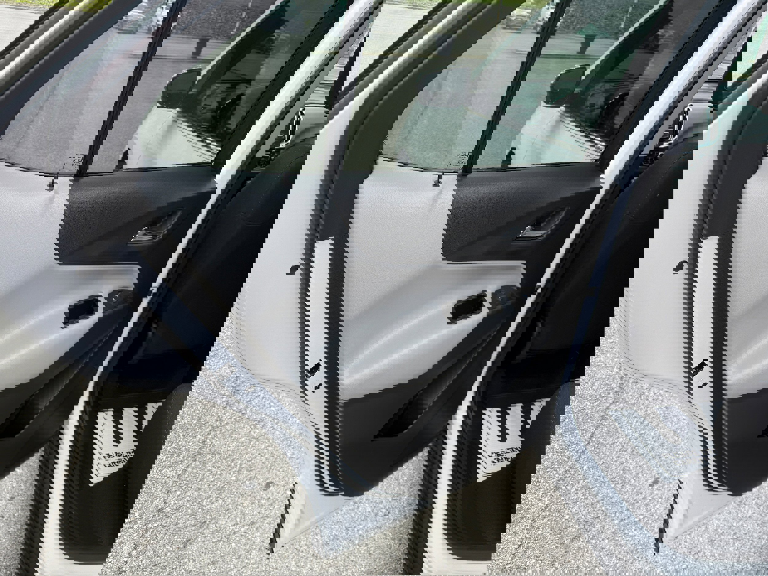 Used 2022 Chevrolet Equinox LT image 11