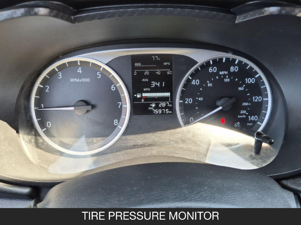 Used 2023 Nissan Versa S FWD image 19