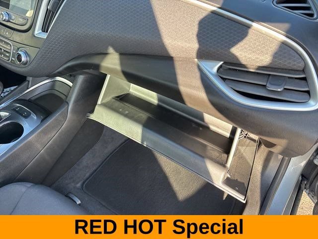 Used 2024 Chevrolet Malibu LT FWD image 42