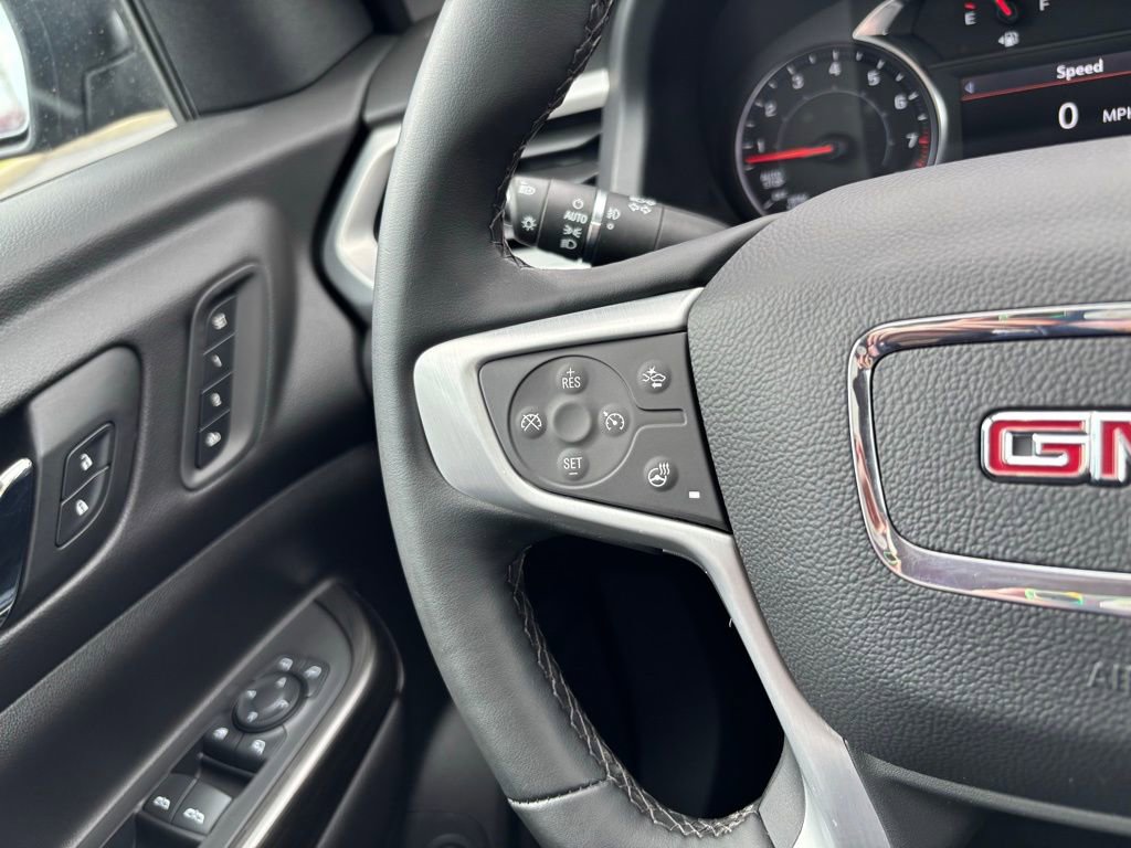 Used 2023 GMC Acadia SLT w/ Preferred Package image 39