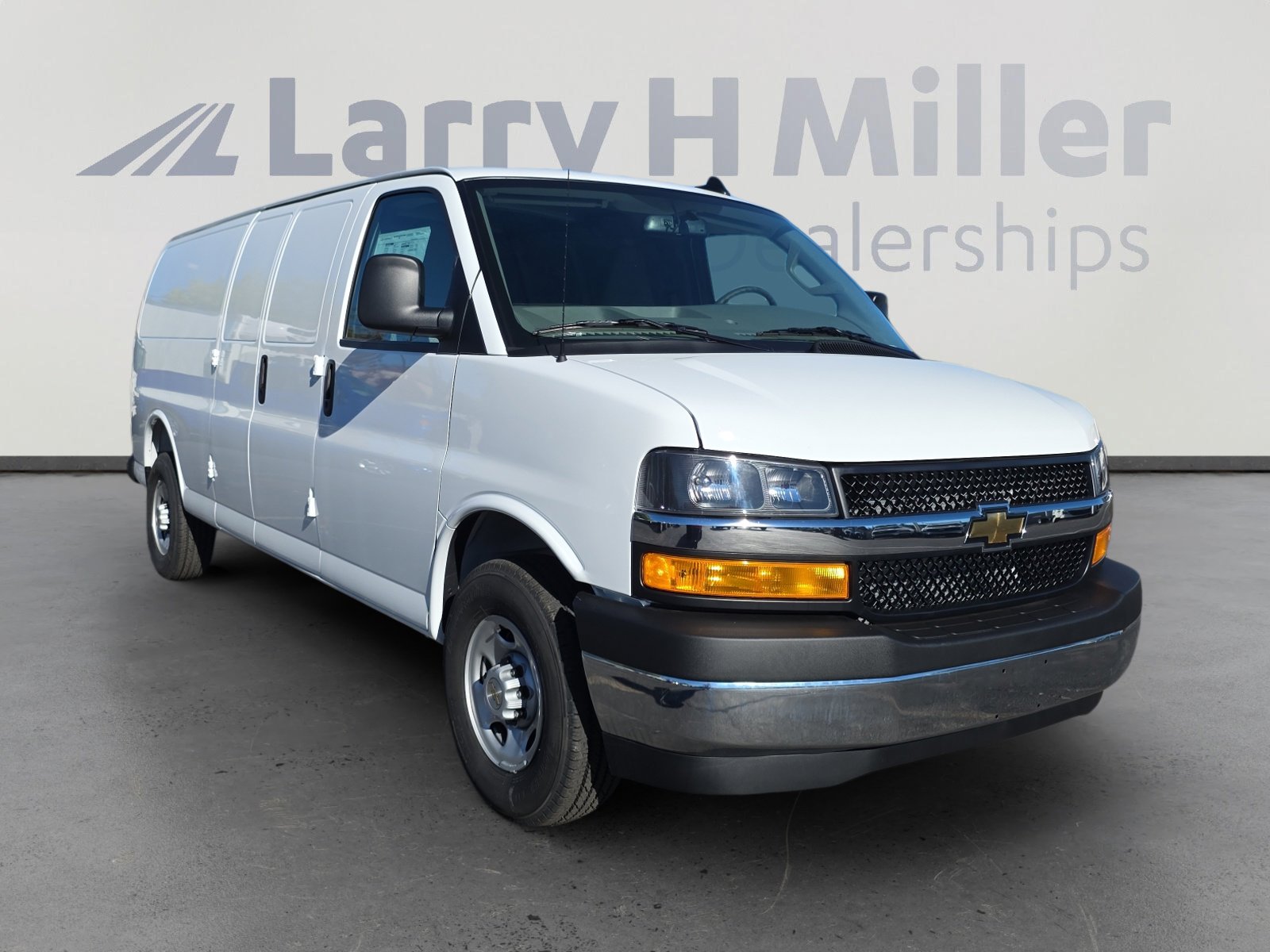 New 2025 Chevrolet Express 2500 Extended w/ Driver Convenience Package image 7