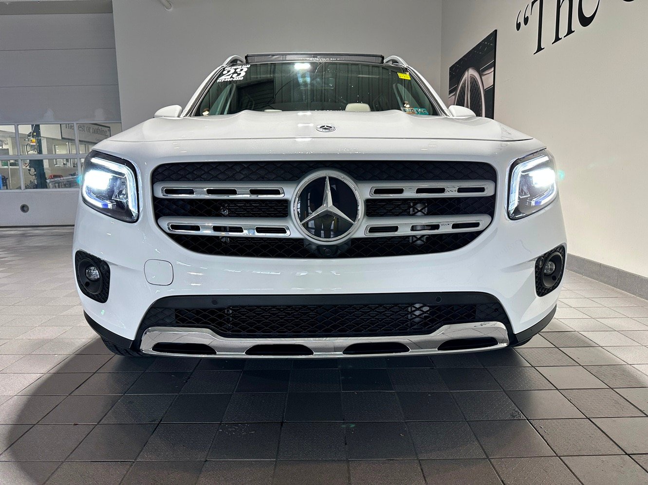 Certified 2023 Mercedes-Benz GLB 250 4MATIC image 2