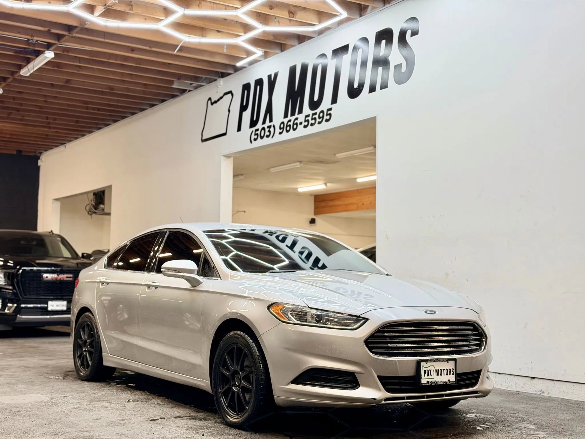 Used 2014 Ford Fusion SE image 1