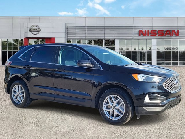Used 2024 Ford Edge SEL image 2