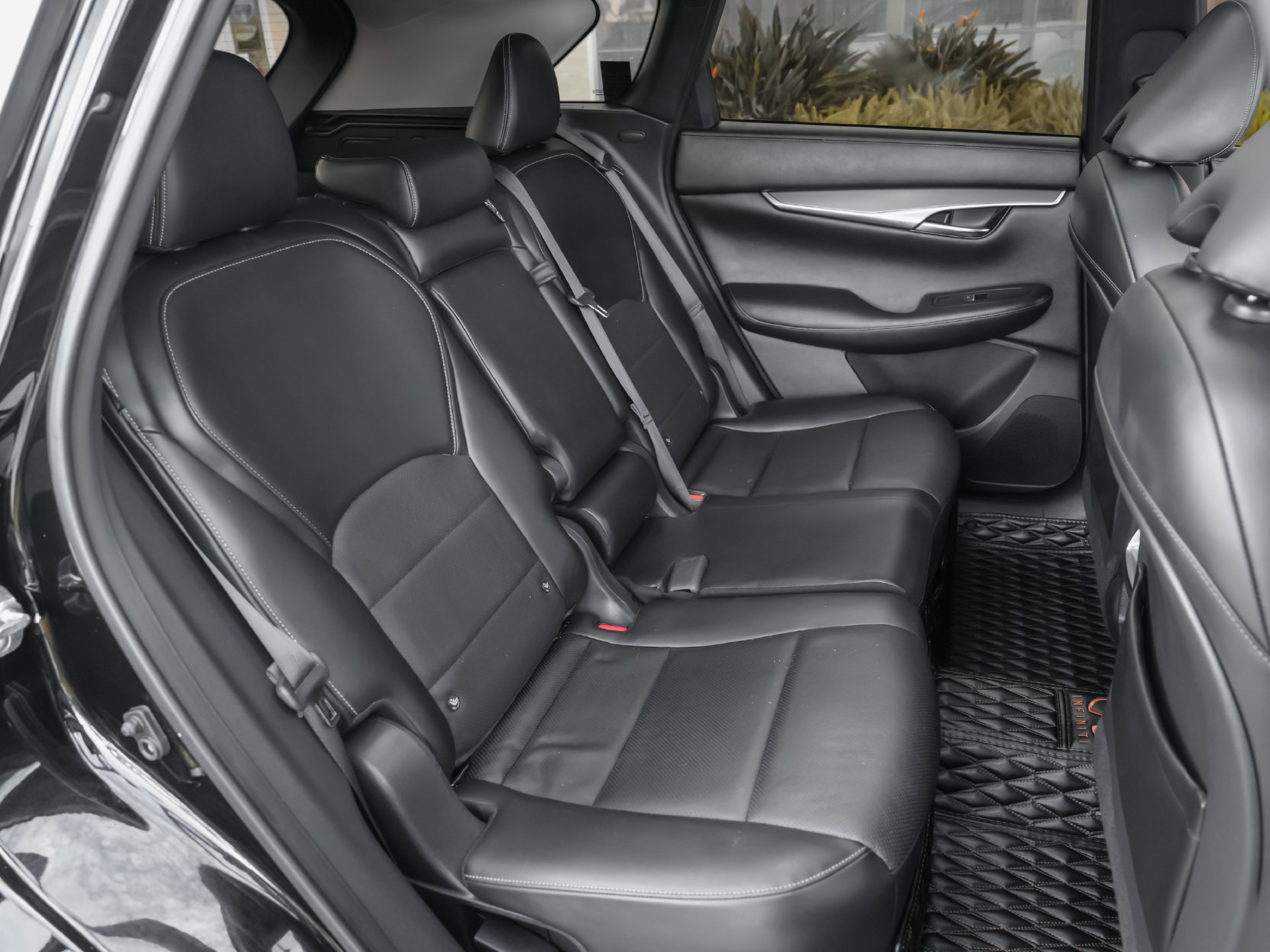 Used 2022 INFINITI QX50 Luxe FWD image 36