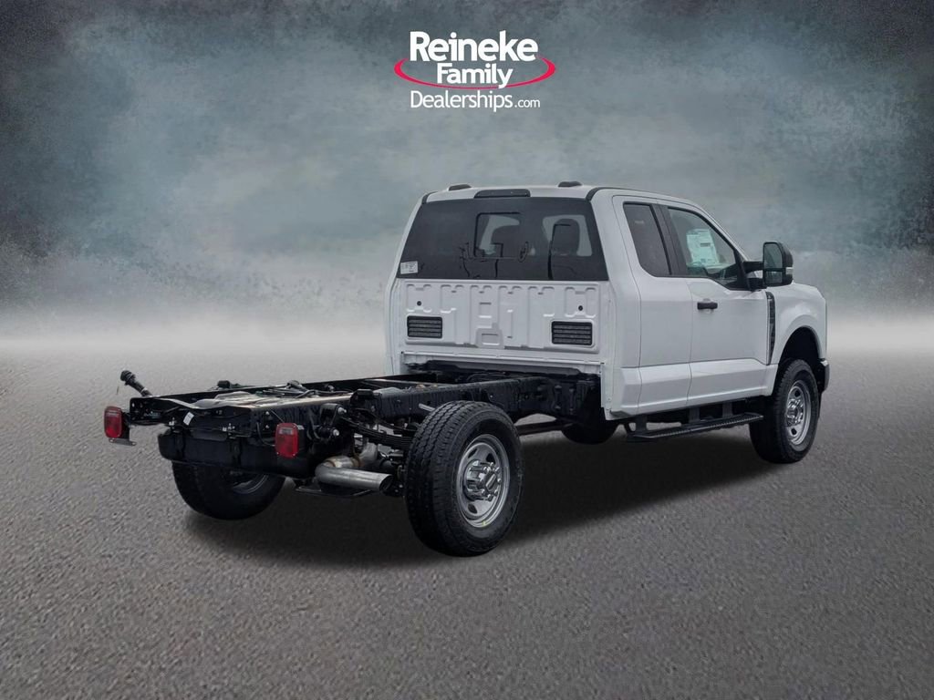 New 2026 Ford F350 XL w/ XL Chrome Package image 5