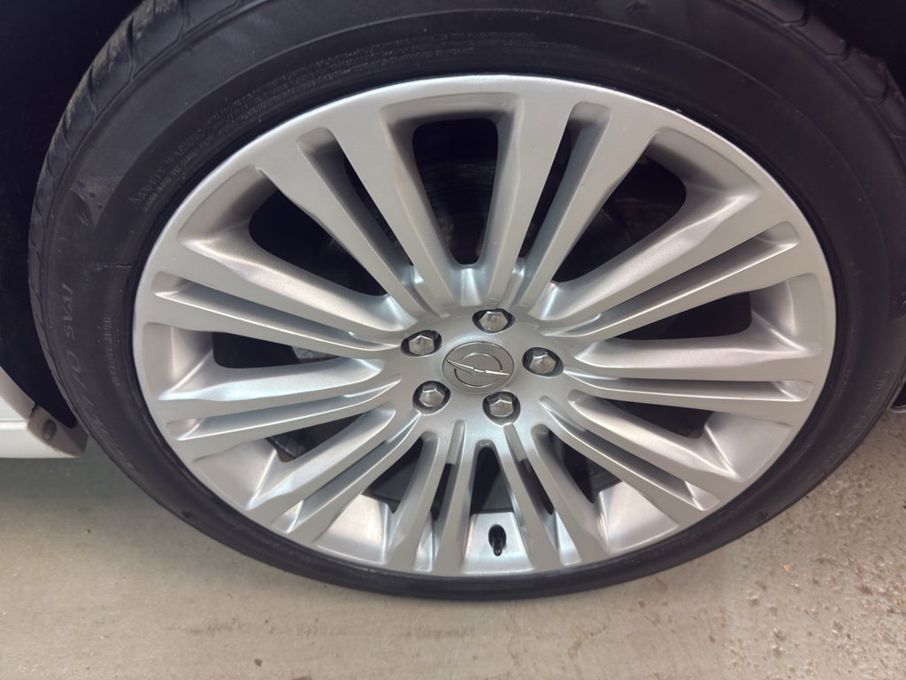 Used 2013 Chrysler 300 C w/ Harman Kardon Audio Group image 34