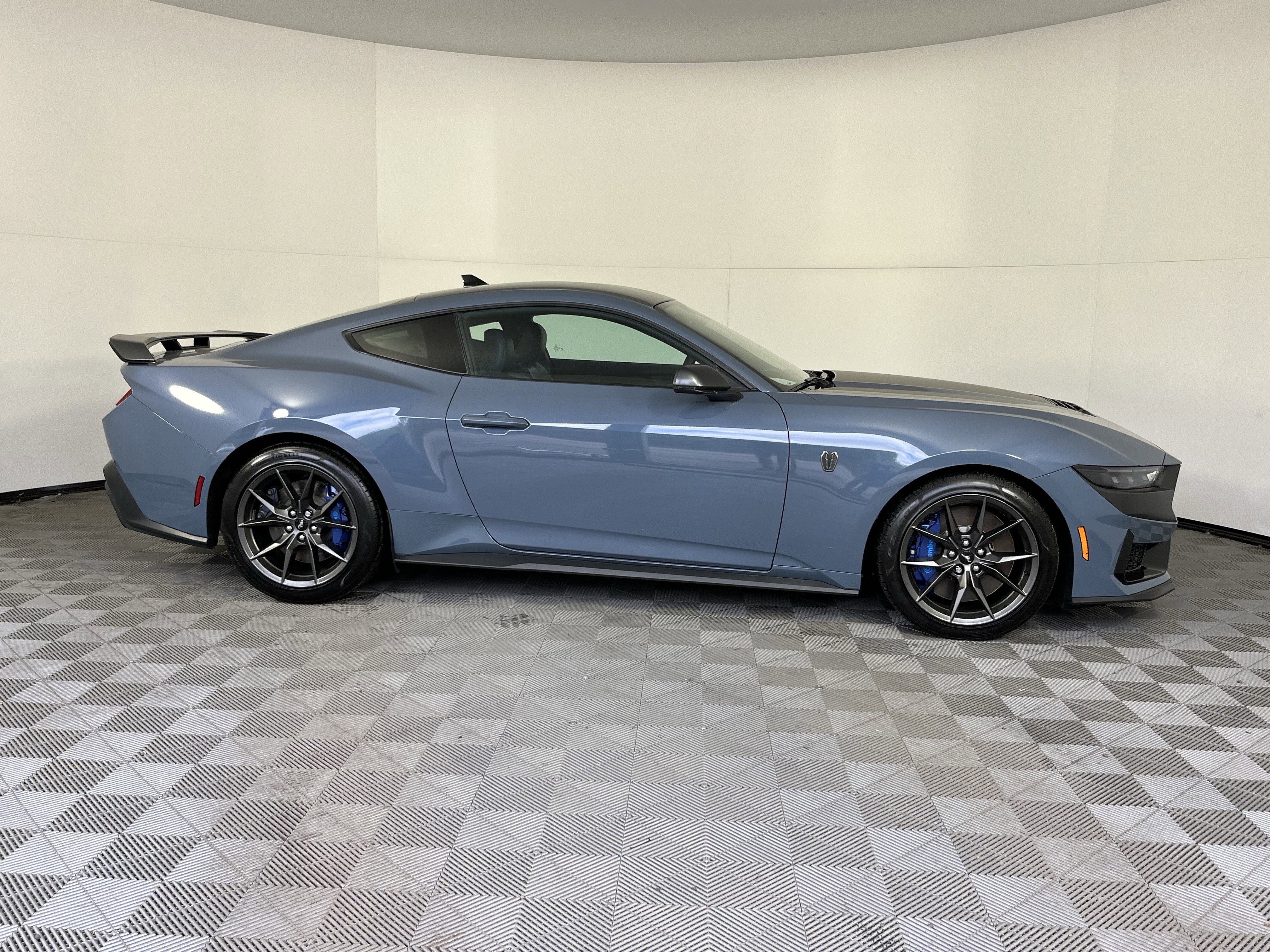 Used 2024 Ford Mustang Dark Horse image 6