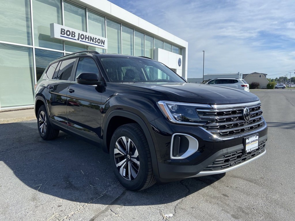 New 2026 Volkswagen Atlas SE image 1
