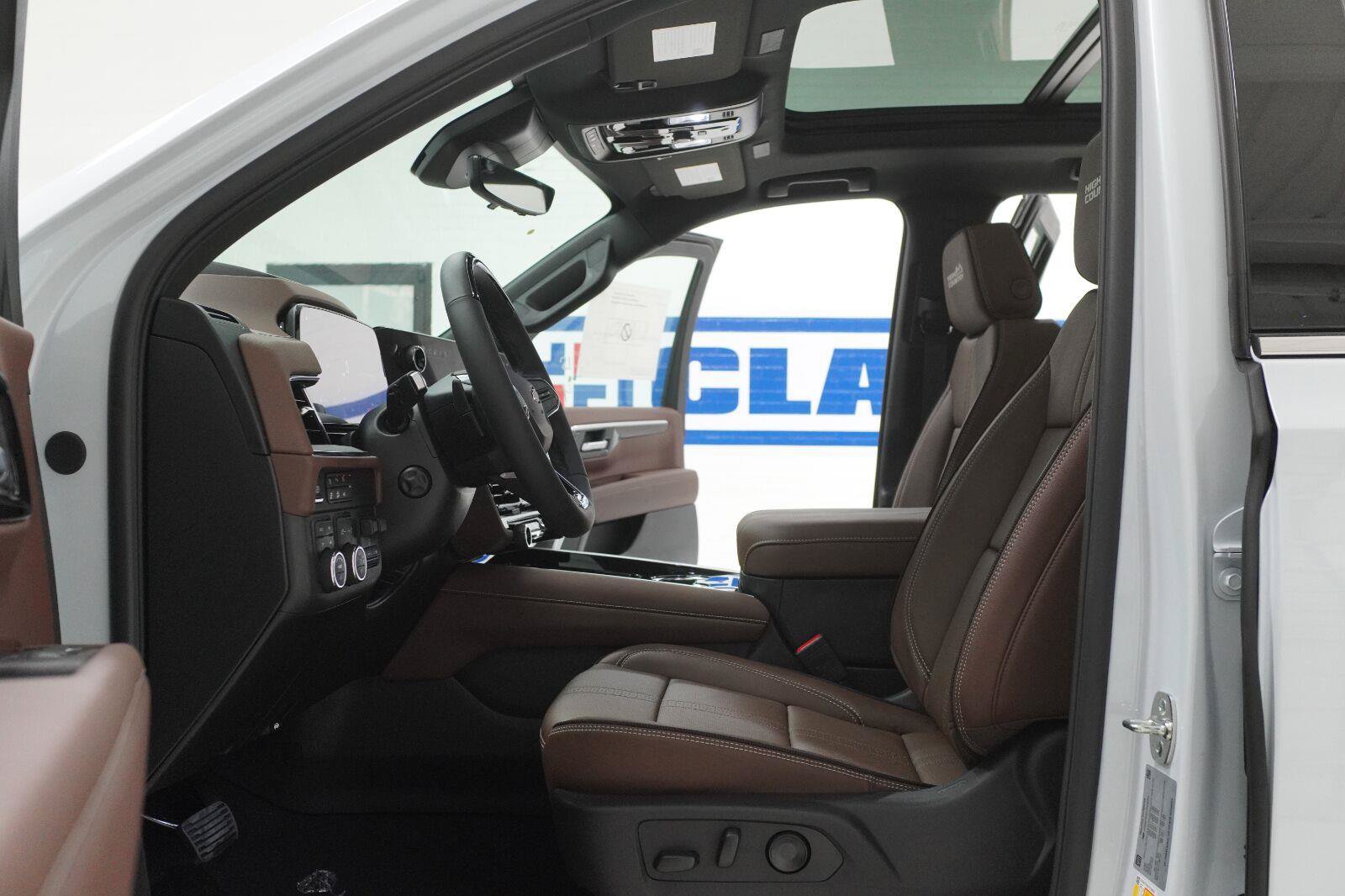 New 2027 Chevrolet Tahoe High Country AWD/4WD image 6