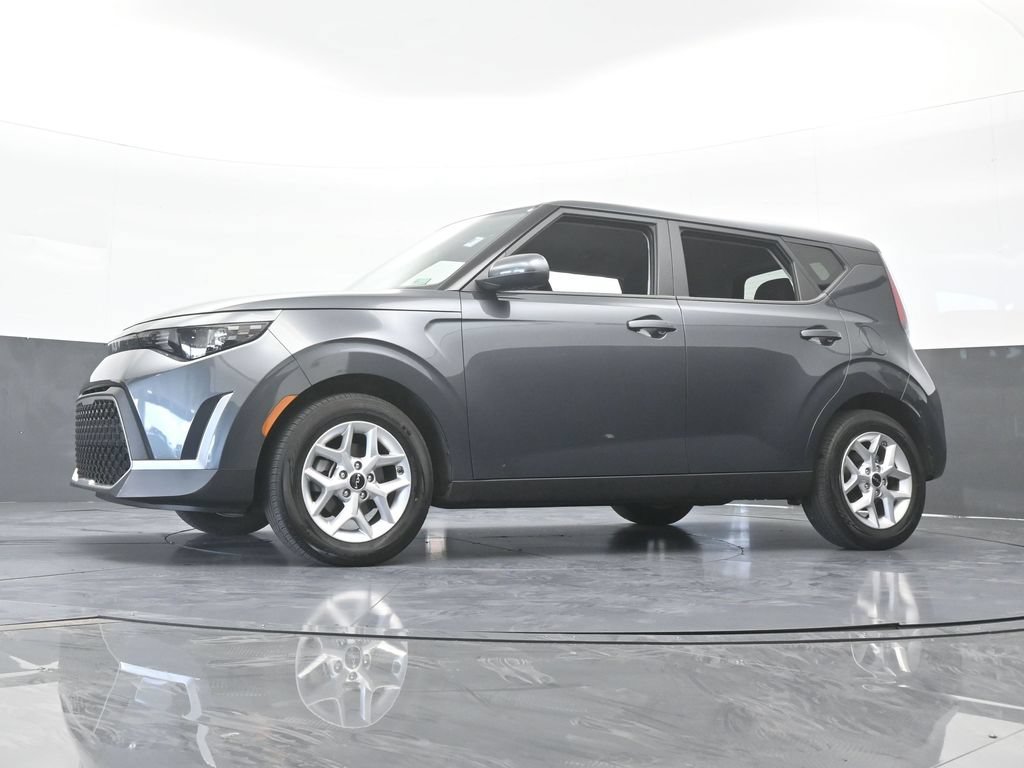 Used 2024 Kia Soul LX w/ Option Group 015 FWD image 52