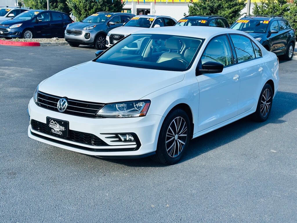 Used 2018 Volkswagen Jetta Wolfsburg Edition FWD image 3