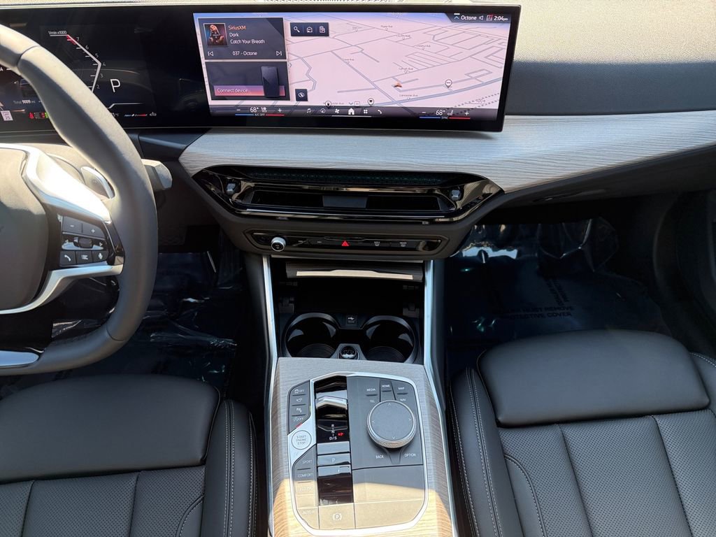 Certified 2025 BMW 330i xDrive Sedan w/ Premium Package AWD/4WD image 11