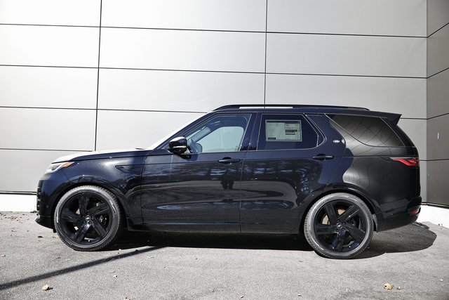 New 2025 Land Rover Discovery Metropolitan Edition image 5