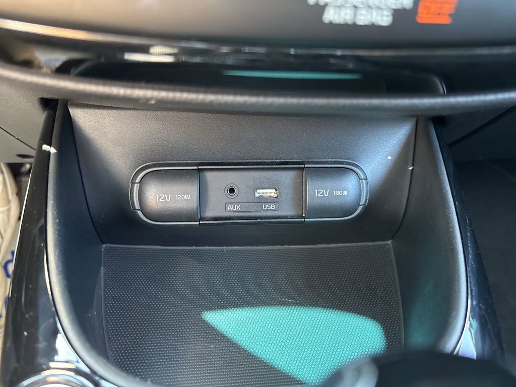 Used 2017 Kia Soul + w/ Audio Package image 63