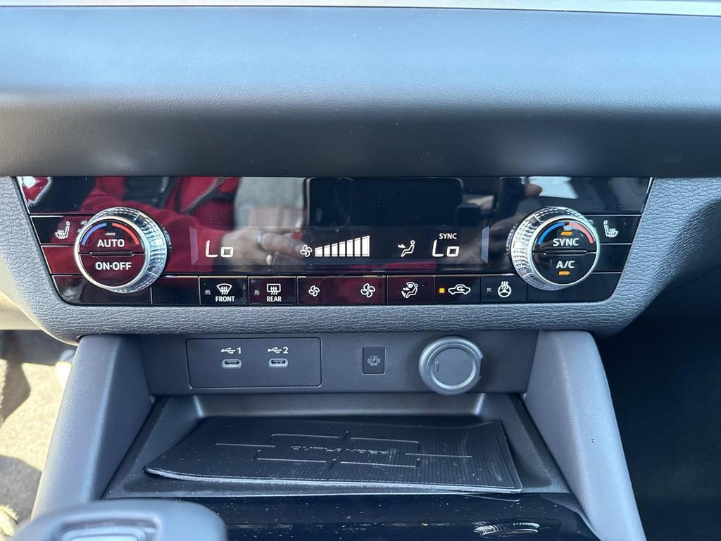 New 2026 Mitsubishi Outlander SE image 28