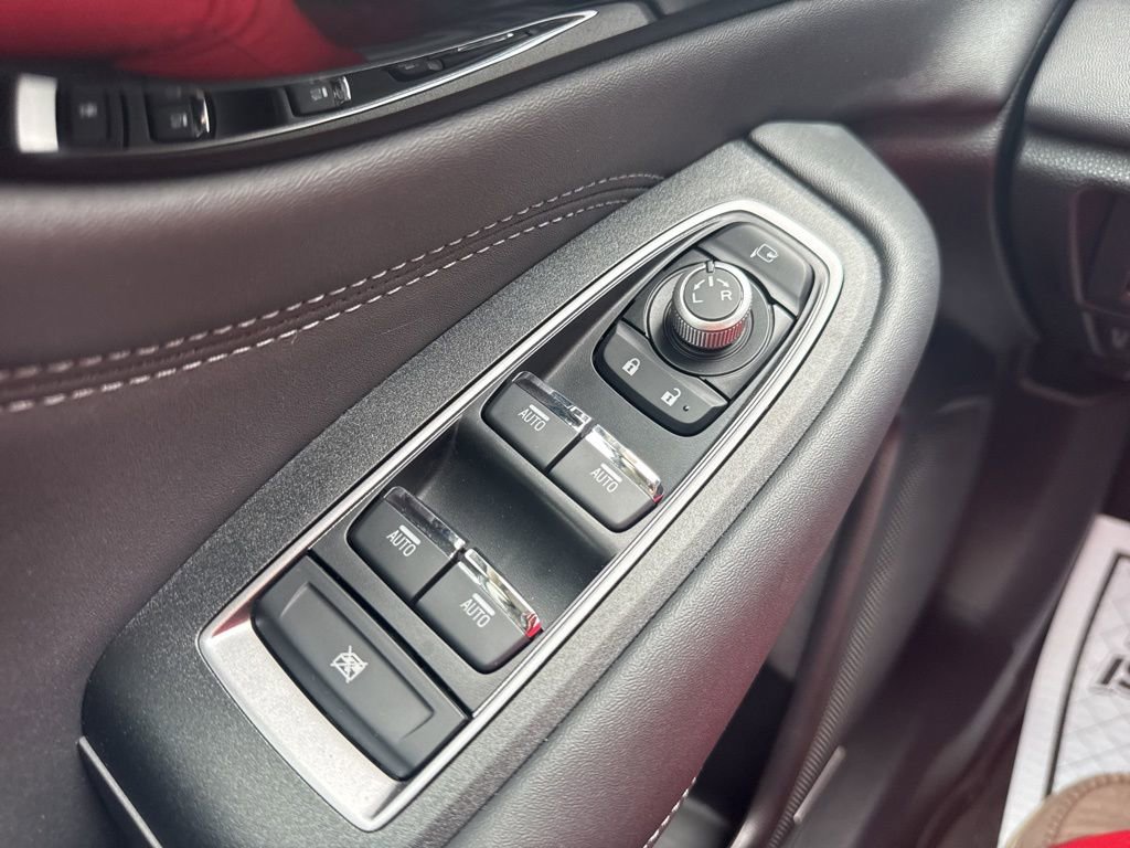 Used 2025 Subaru Outback Touring AWD/4WD image 11