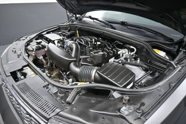 Used 2024 Dodge Durango GT w/ Blacktop Package AWD/4WD image 12