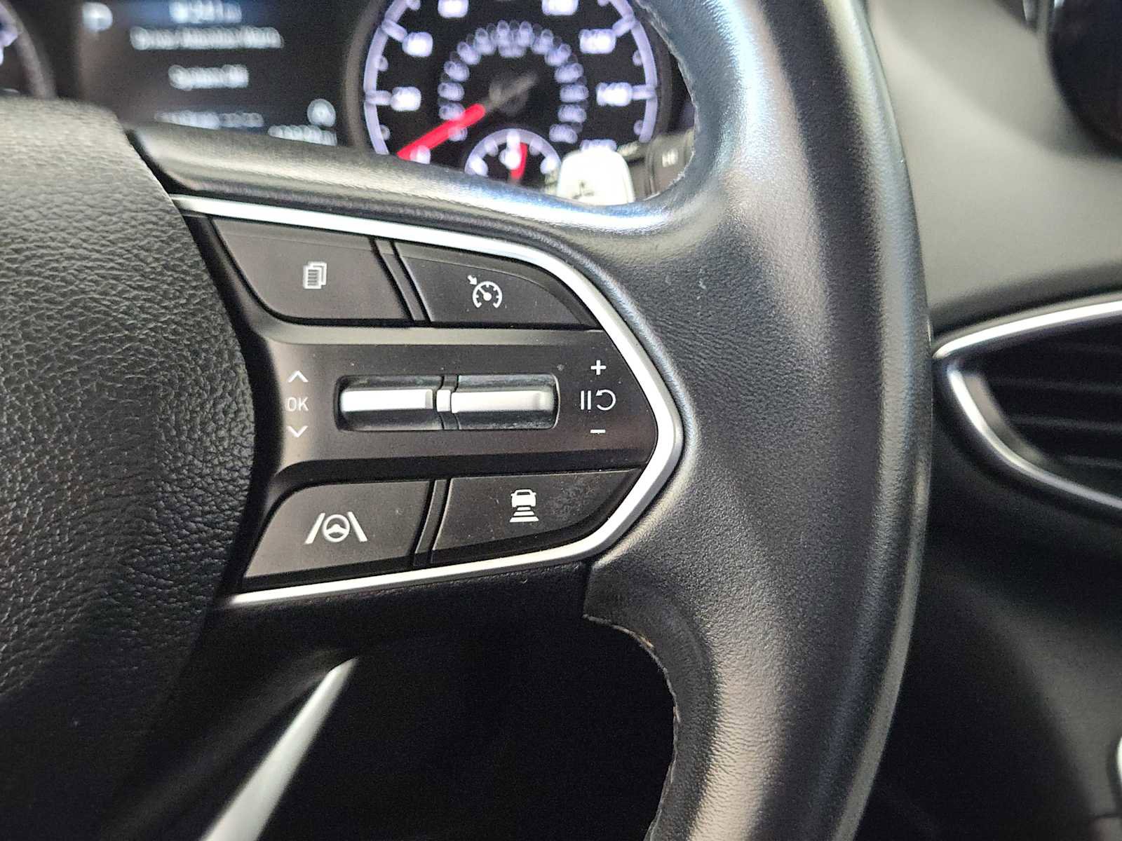 Used 2023 Hyundai Santa Fe SEL FWD image 26