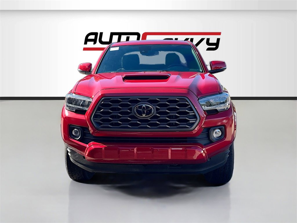 Used 2022 Toyota Tacoma TRD Sport image 2