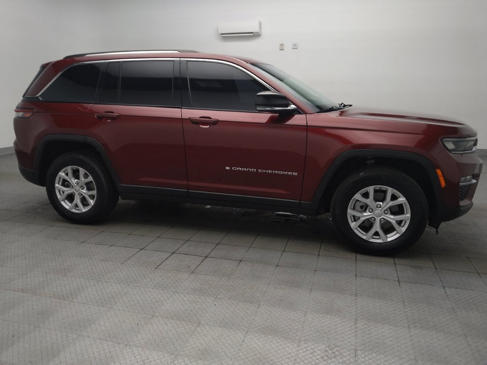 Used 2023 Jeep Grand Cherokee Limited RWD image 11