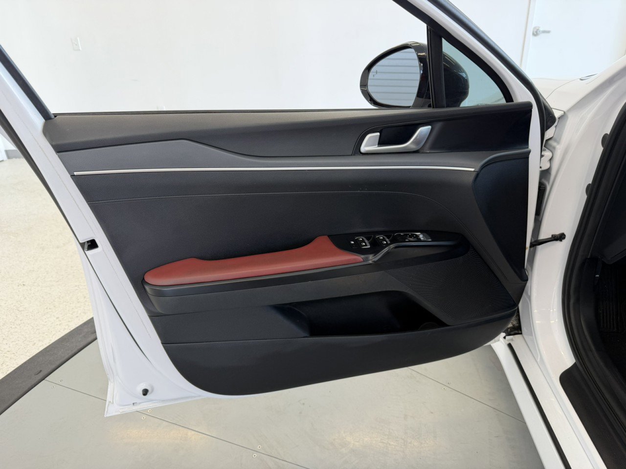 Used 2023 Kia K5 GT-Line image 21