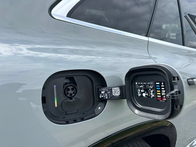 Certified 2023 Mercedes-Benz EQS 580 4MATIC SUV image 47