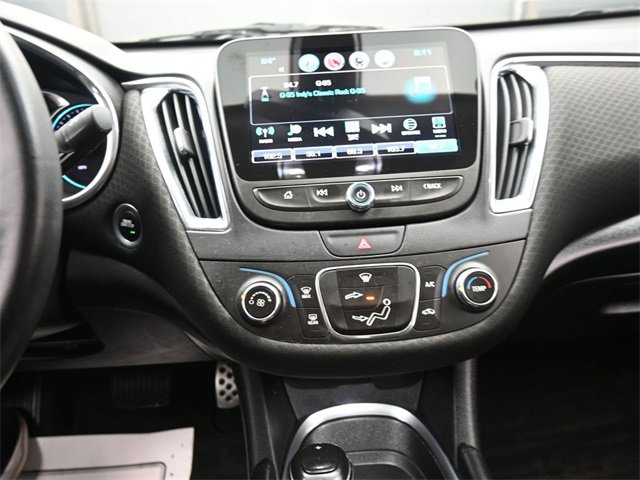 Used 2016 Chevrolet Malibu LT image 10