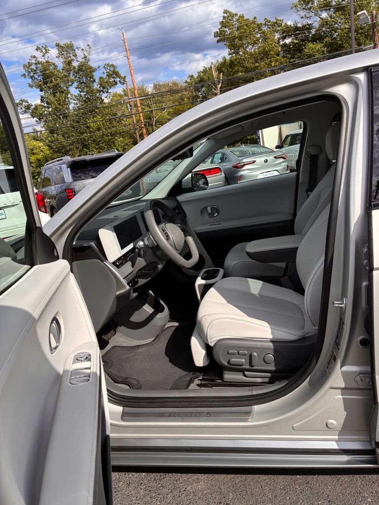 Used 2024 Hyundai Ioniq 5 Limited AWD/4WD image 27