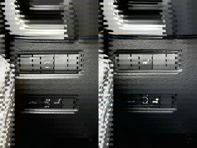 New 2026 Nissan Rogue SV w/ SV Premium Package image 32