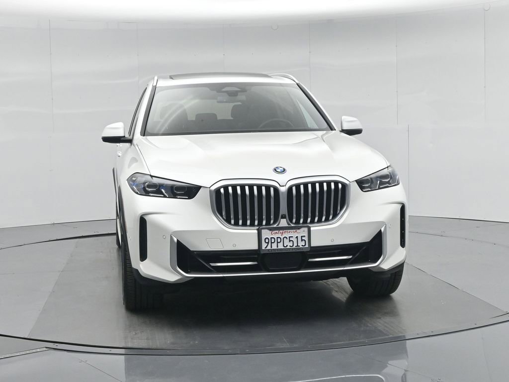 Used 2025 BMW X5 xDrive50e AWD/4WD image 58