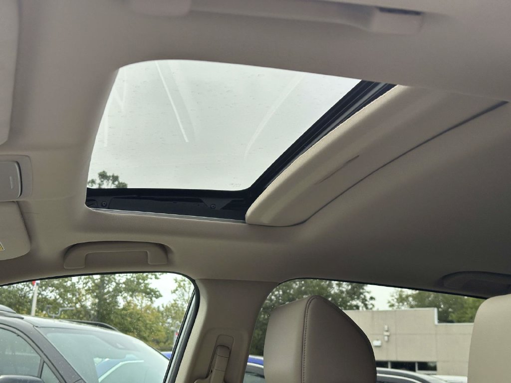 Used 2019 Honda CR-V Touring image 17