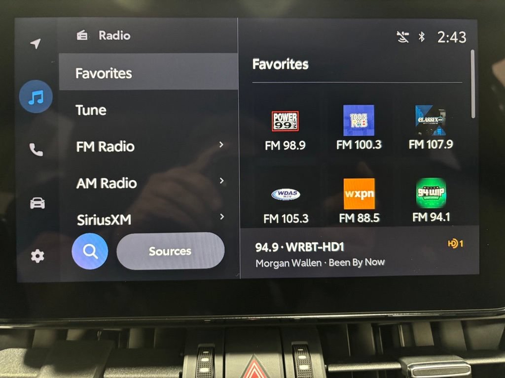 Used 2025 Toyota RAV4 XSE w/ Weather Package AWD/4WD image 27