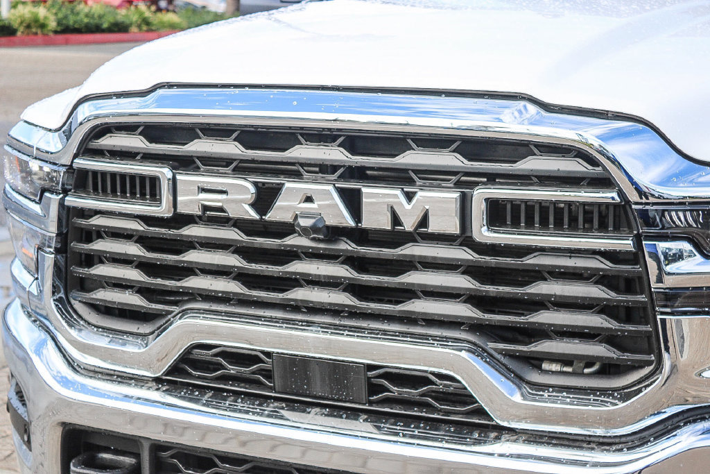 Used 2025 RAM 2500 Big Horn AWD/4WD image 6