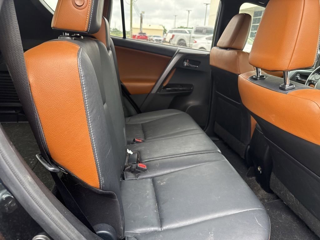 Used 2016 Toyota RAV4 SE w/ Advanced Technology Package FWD image 6