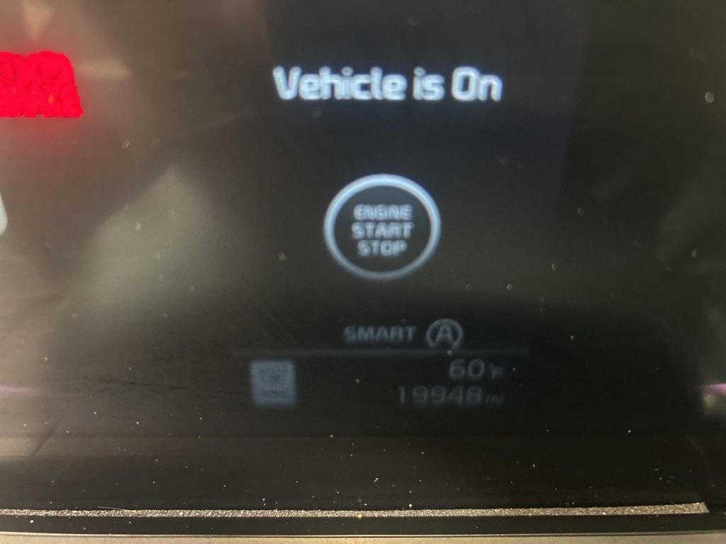 Used 2025 Kia Telluride S image 28