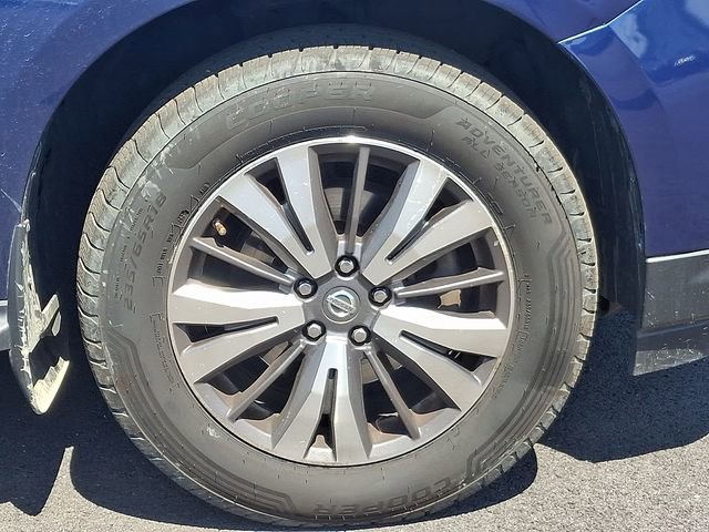 Used 2017 Nissan Pathfinder SV w/ Cargo Package AWD/4WD image 8