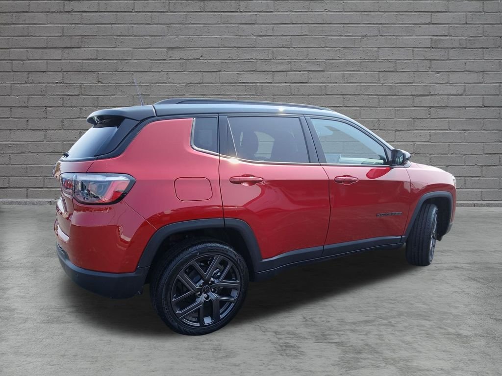 New 2026 Jeep Compass Limited w/ Sun, Sound & Navigation Group AWD/4WD image 5