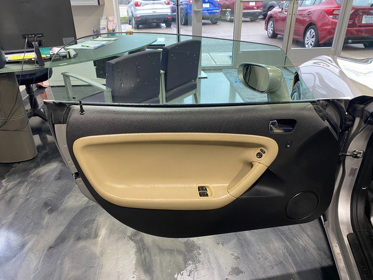 Used 2008 Pontiac Solstice Convertible w/ Premium Package image 11