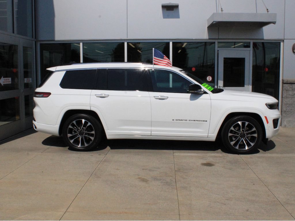 Certified 2023 Jeep Grand Cherokee L Overland AWD/4WD image 4
