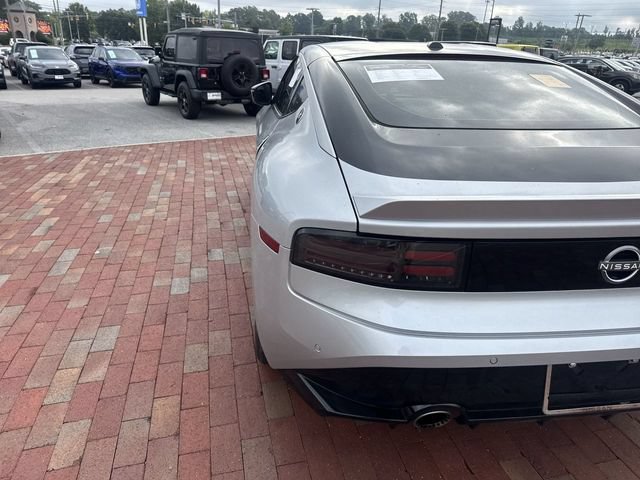 Used 2025 Nissan Z Performance w/ Floor Mat Package RWD image 10