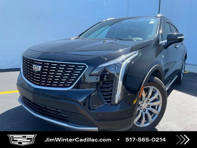 Used 2022 Cadillac XT4 Premium Luxury w/ Technology Package AWD/4WD image 2