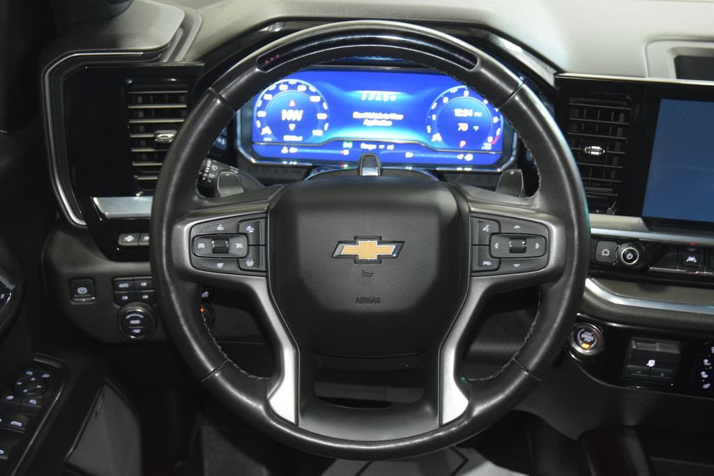 Used 2024 Chevrolet Silverado 1500 High Country w/ Technology Package AWD/4WD image 39