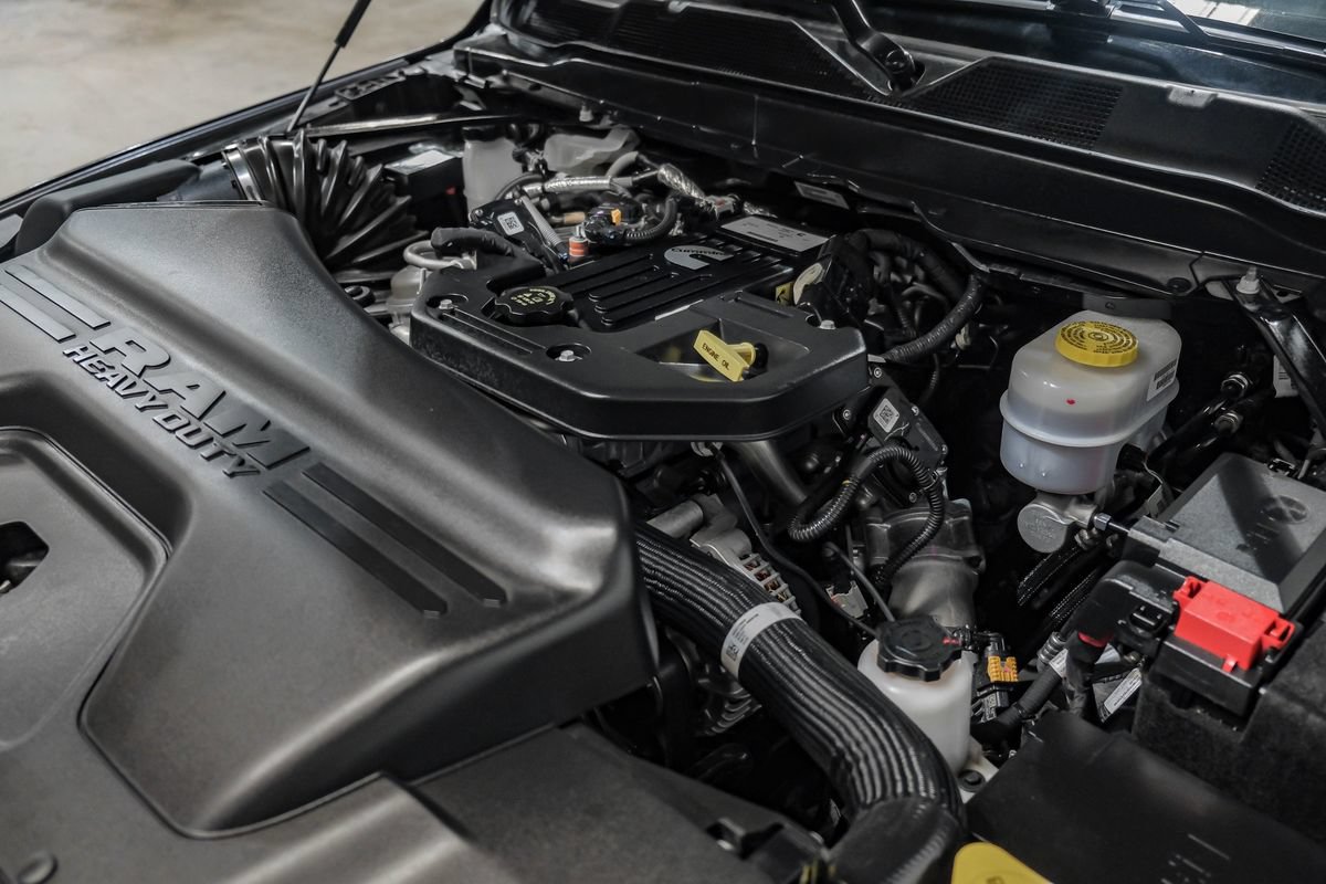 Used 2025 RAM 2500 Laramie AWD/4WD image 47