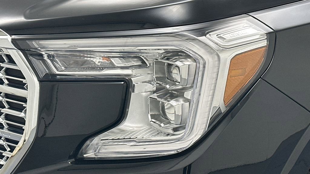 Used 2023 GMC Terrain Denali image 24