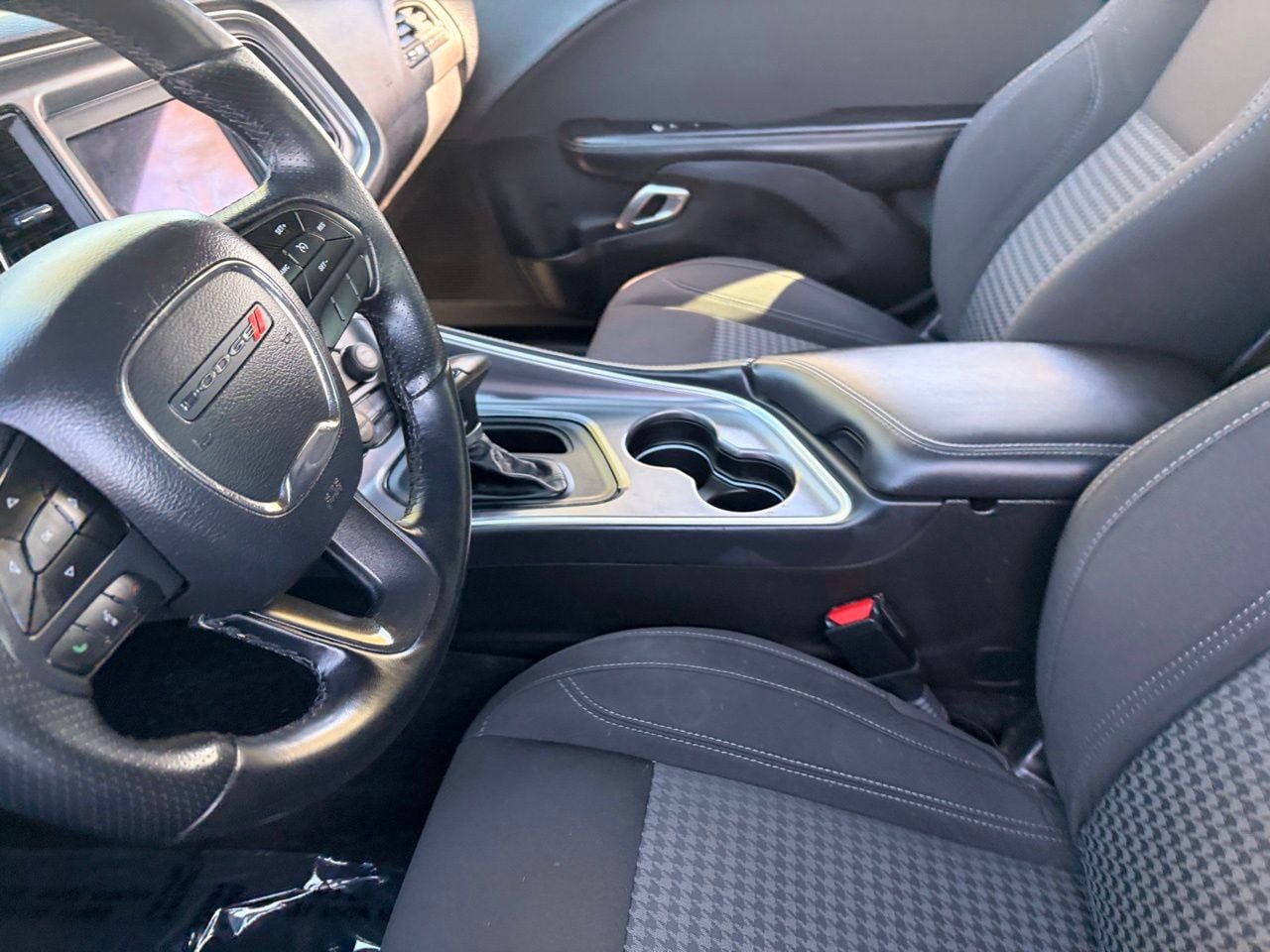 Used 2019 Dodge Challenger SXT w/ Blacktop Package RWD image 15