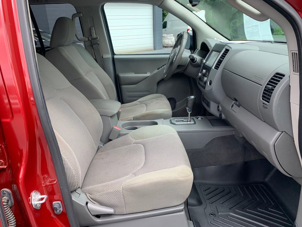 Used 2021 Nissan Frontier SV RWD image 30